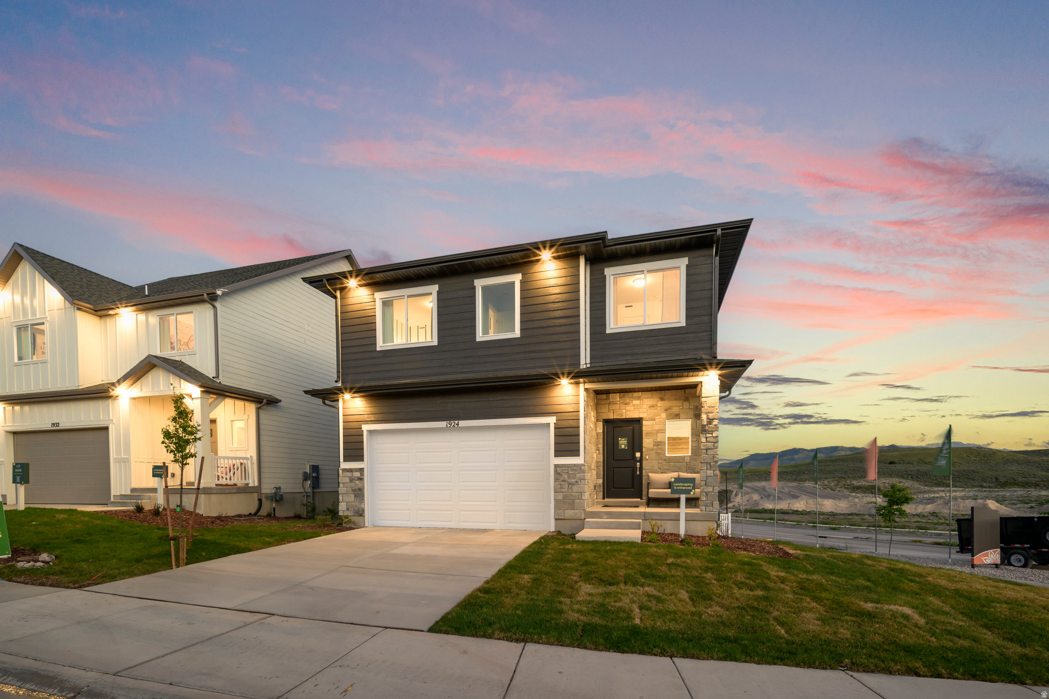 1924 N GOLDEN RUBY DR
