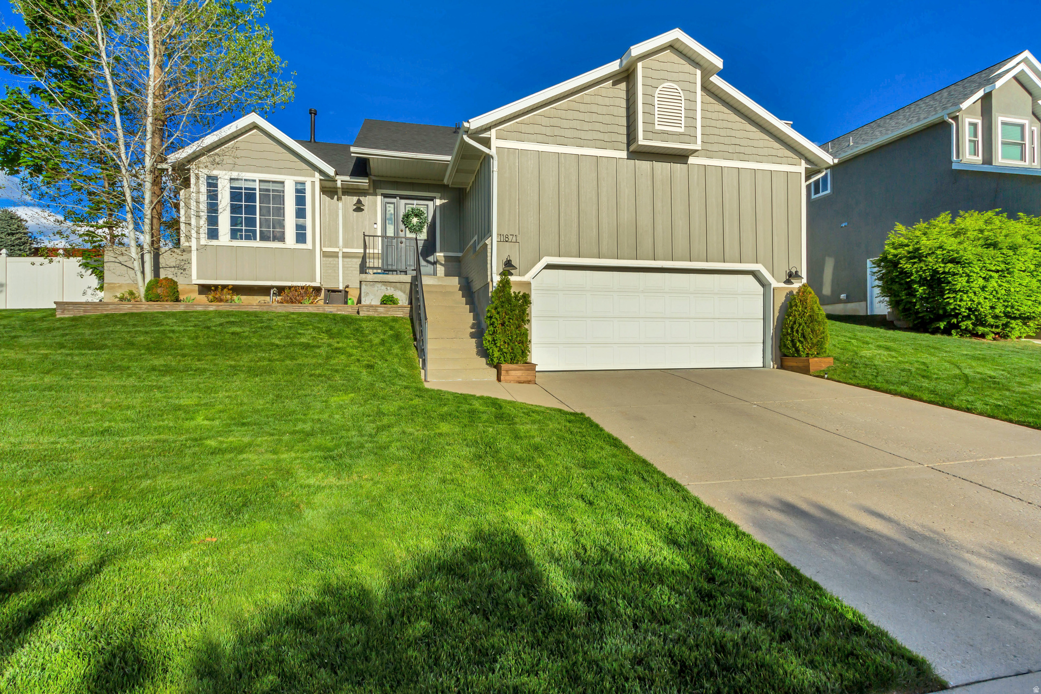 11871 S BLUE HERON DR