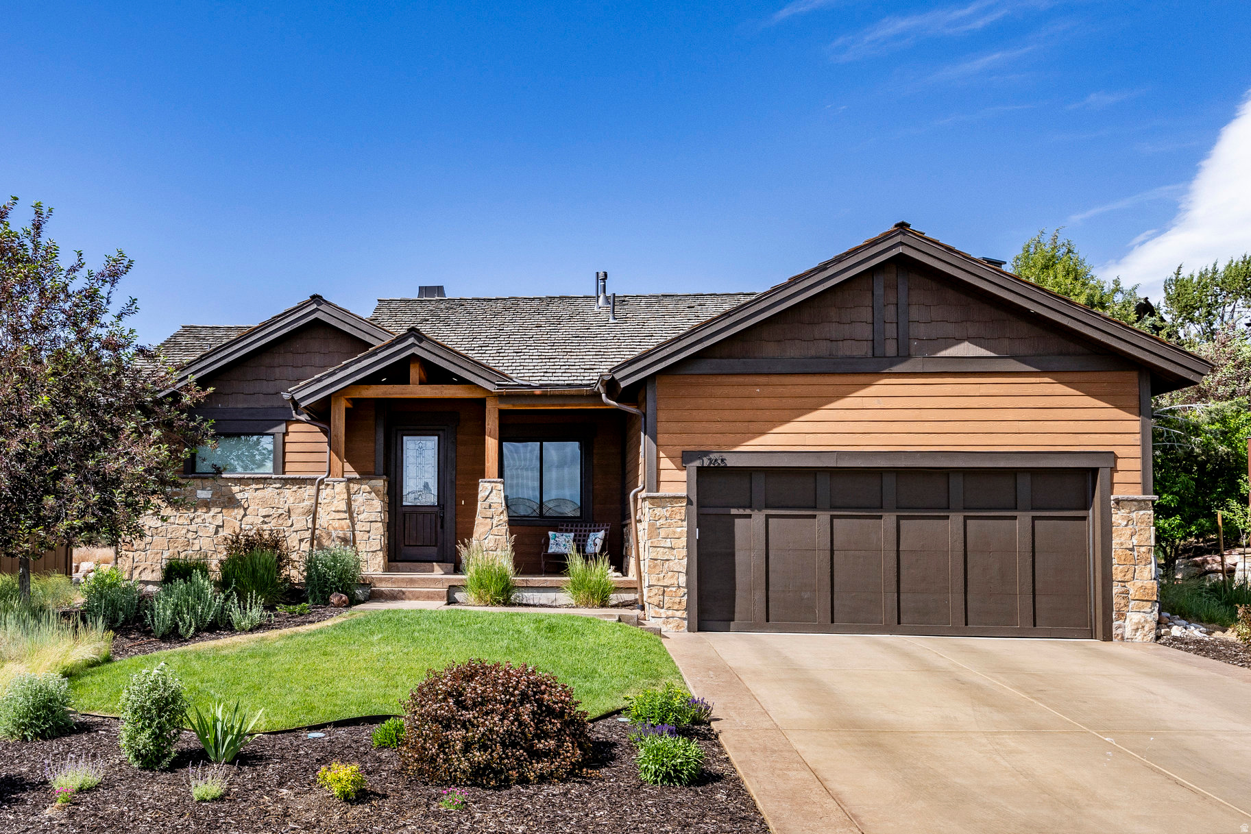 1765 E KINGS PEAK CIR