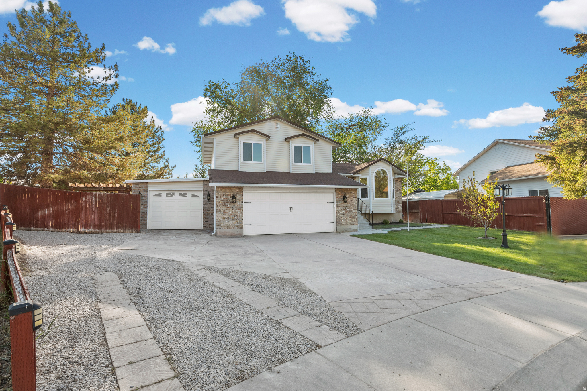 3390 S 5475 W