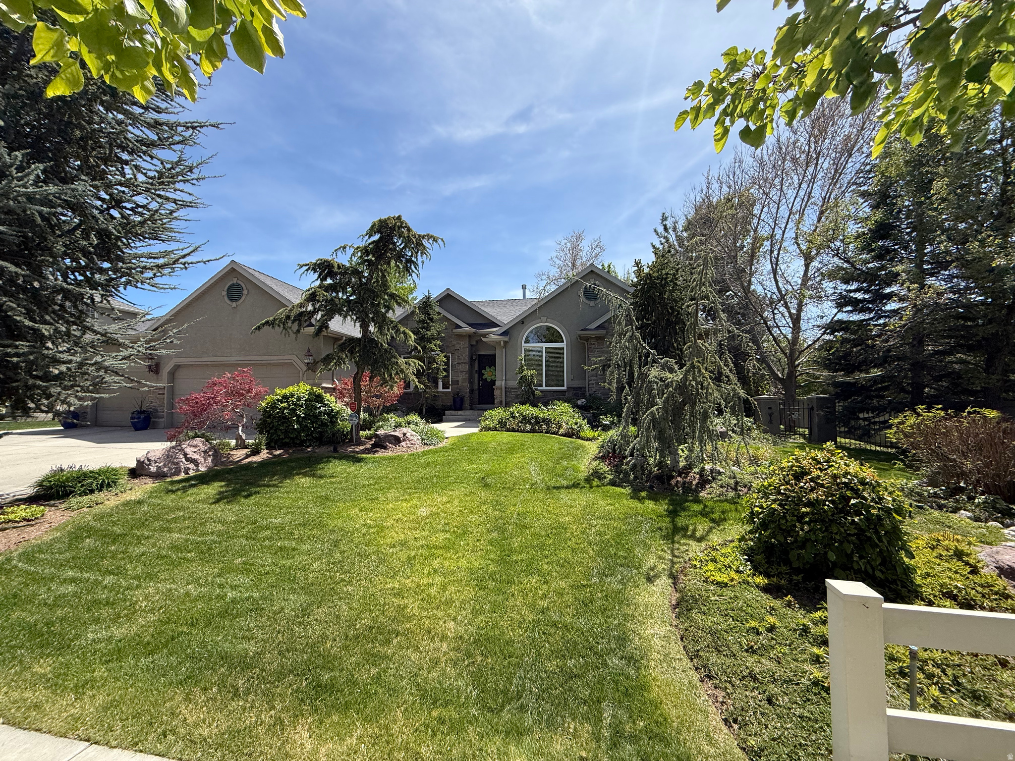 314 E BROWN FARM LN