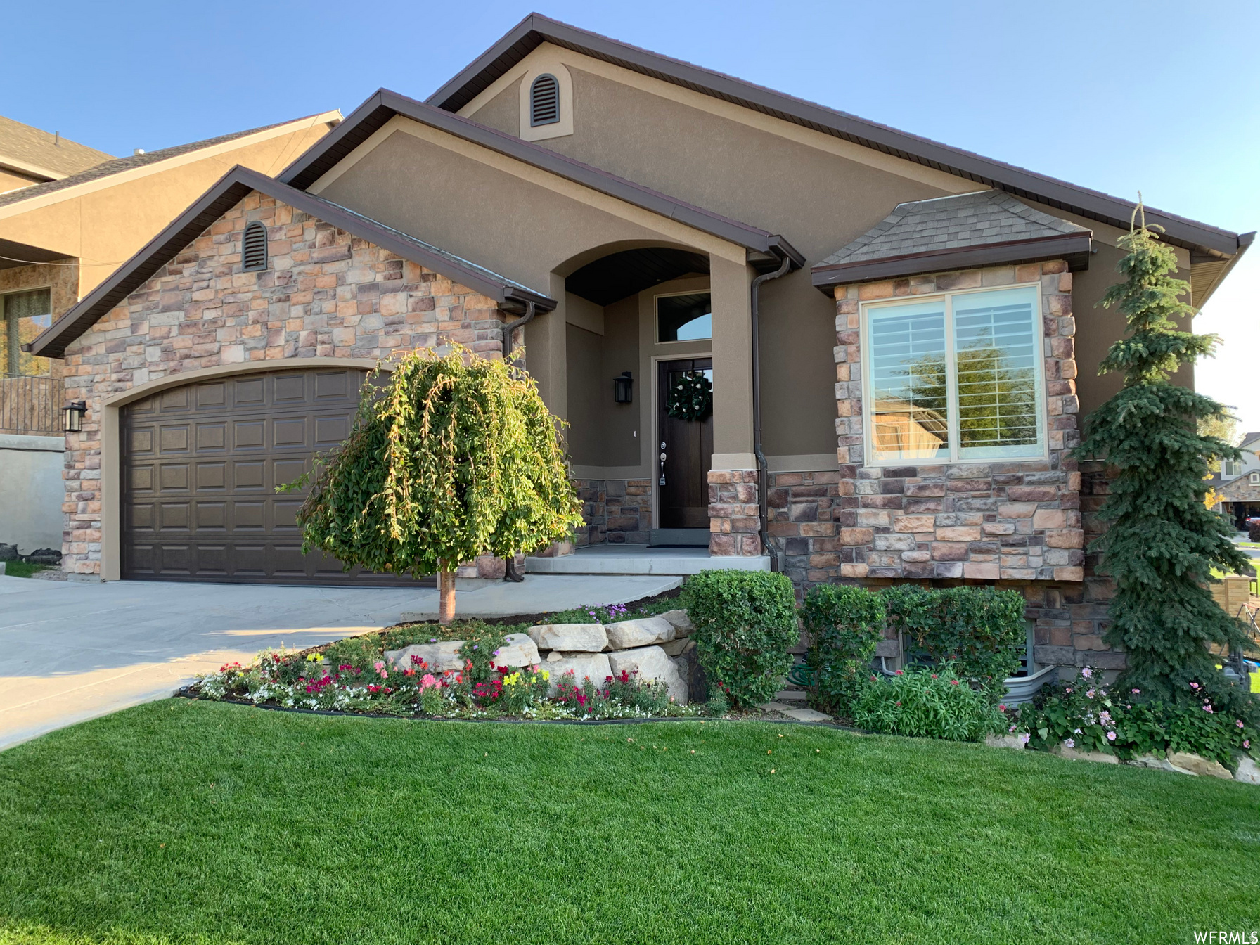 513 W ASPEN PEAK DR