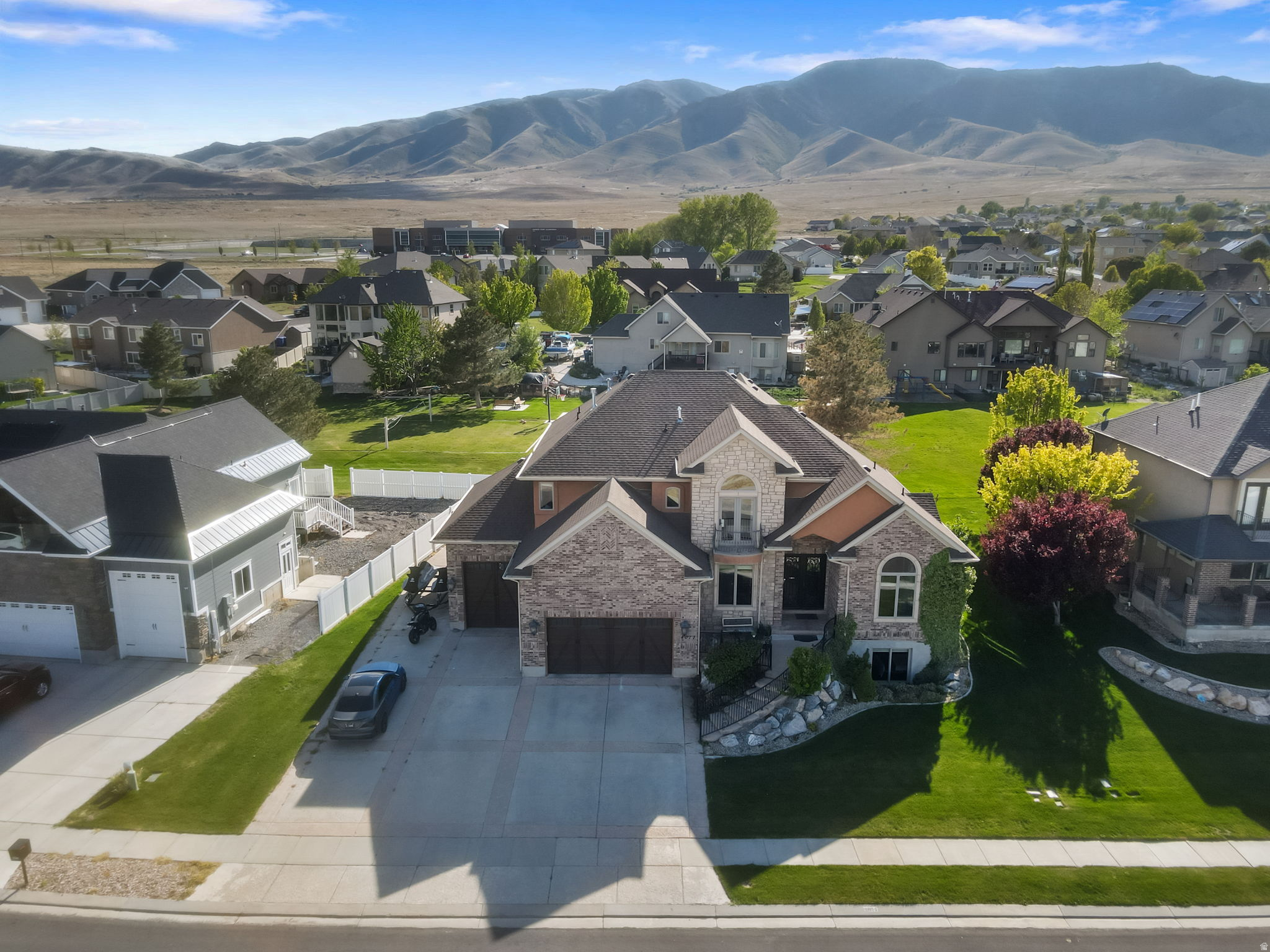 4077 S PELICAN LN