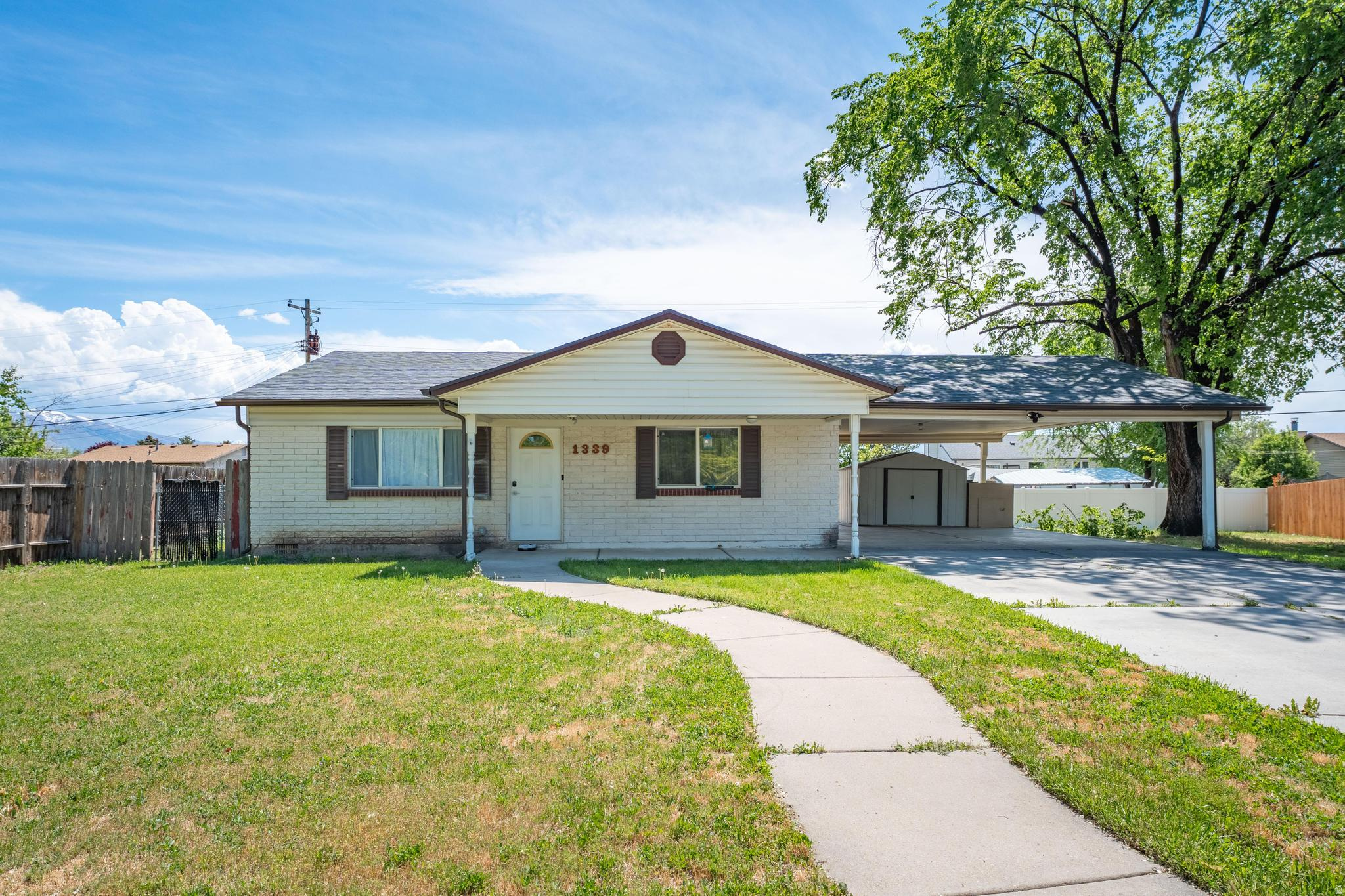 1339 N MARILYN DR