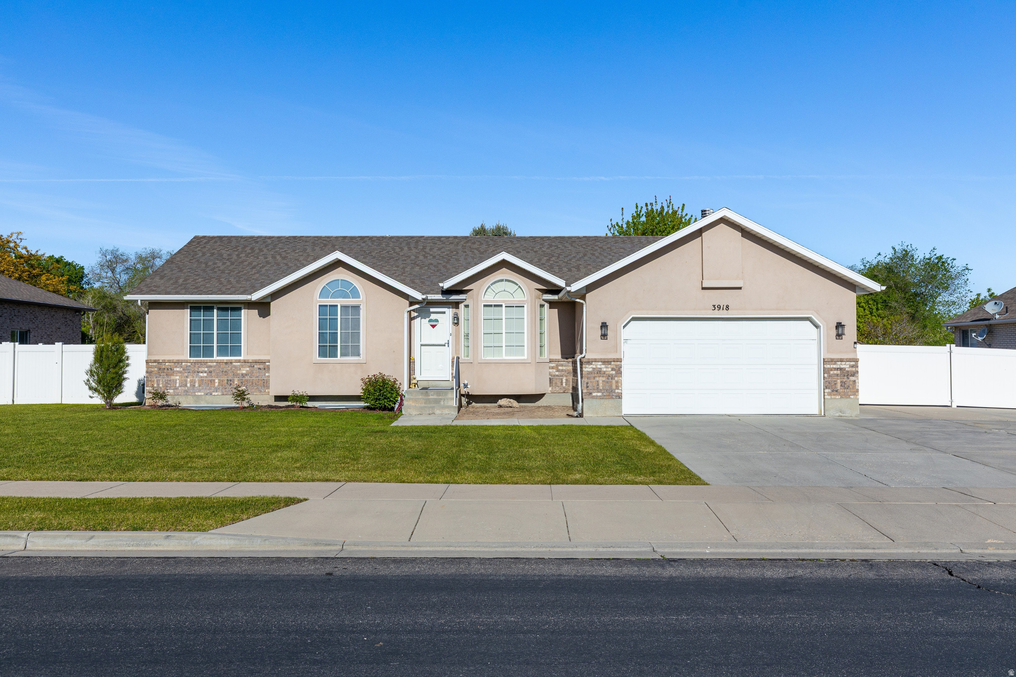3918 S MADILL CIR
