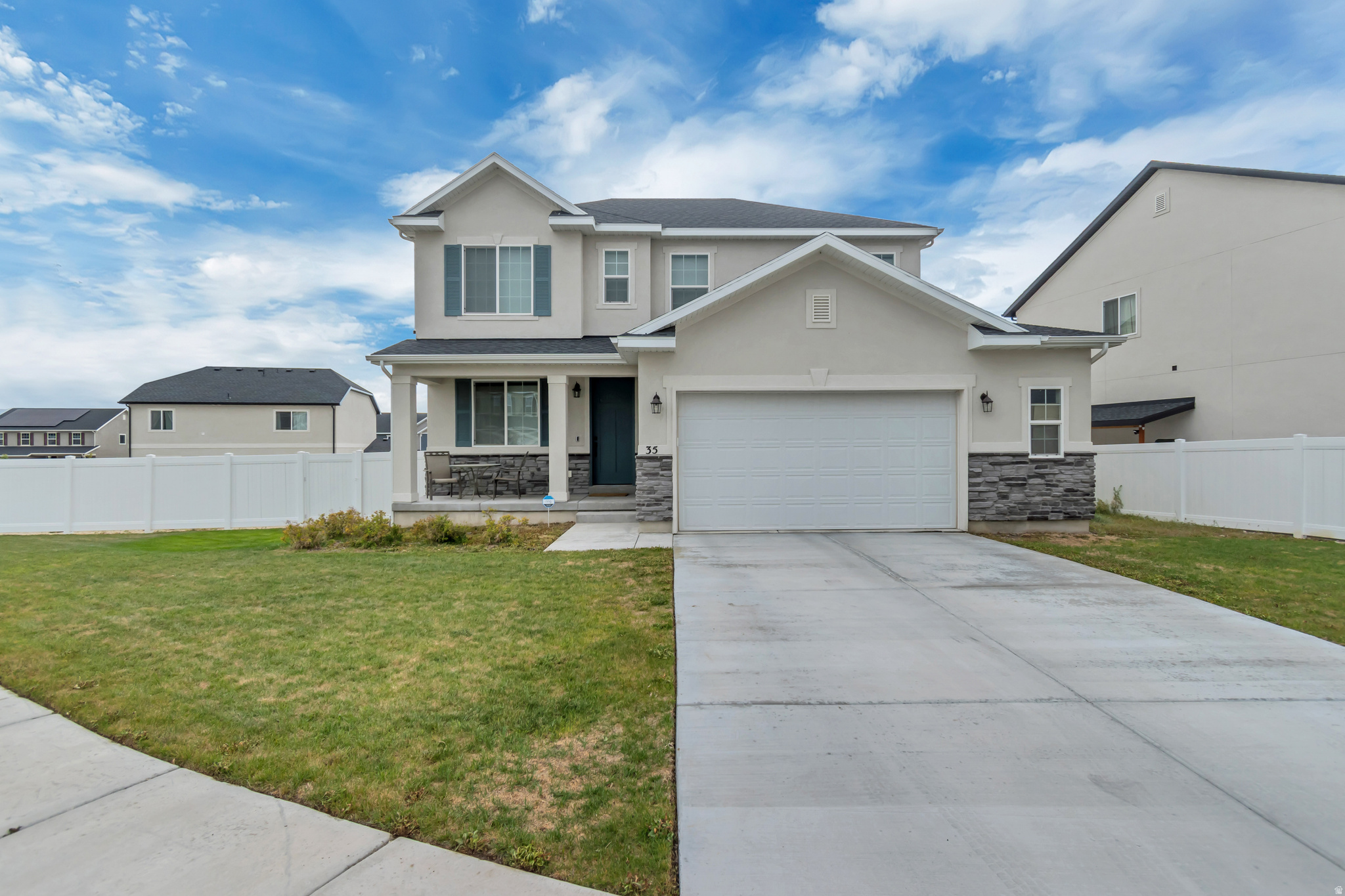 35 E BROXBURN WAY