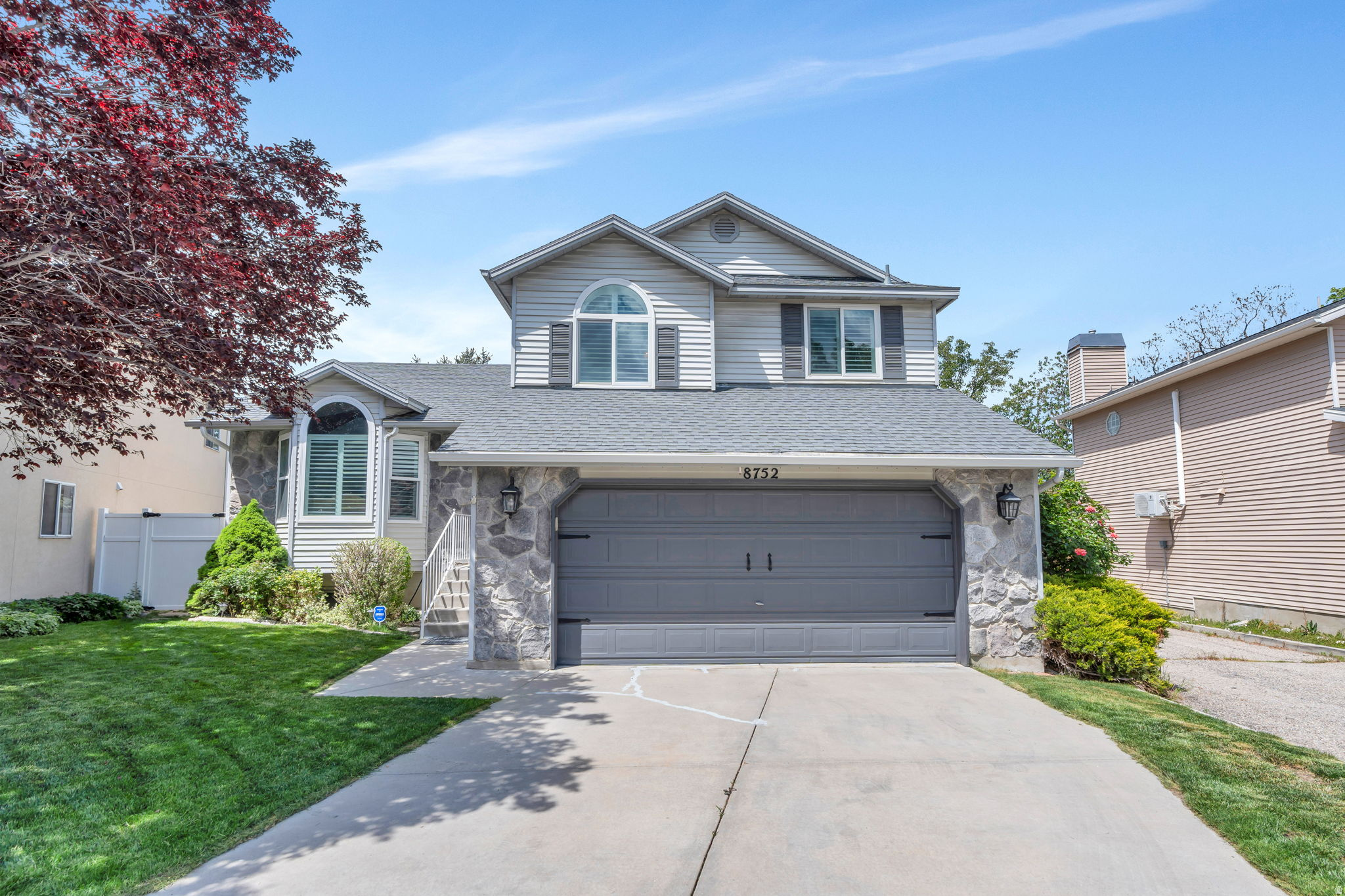 8752 S ALTA COVE DR