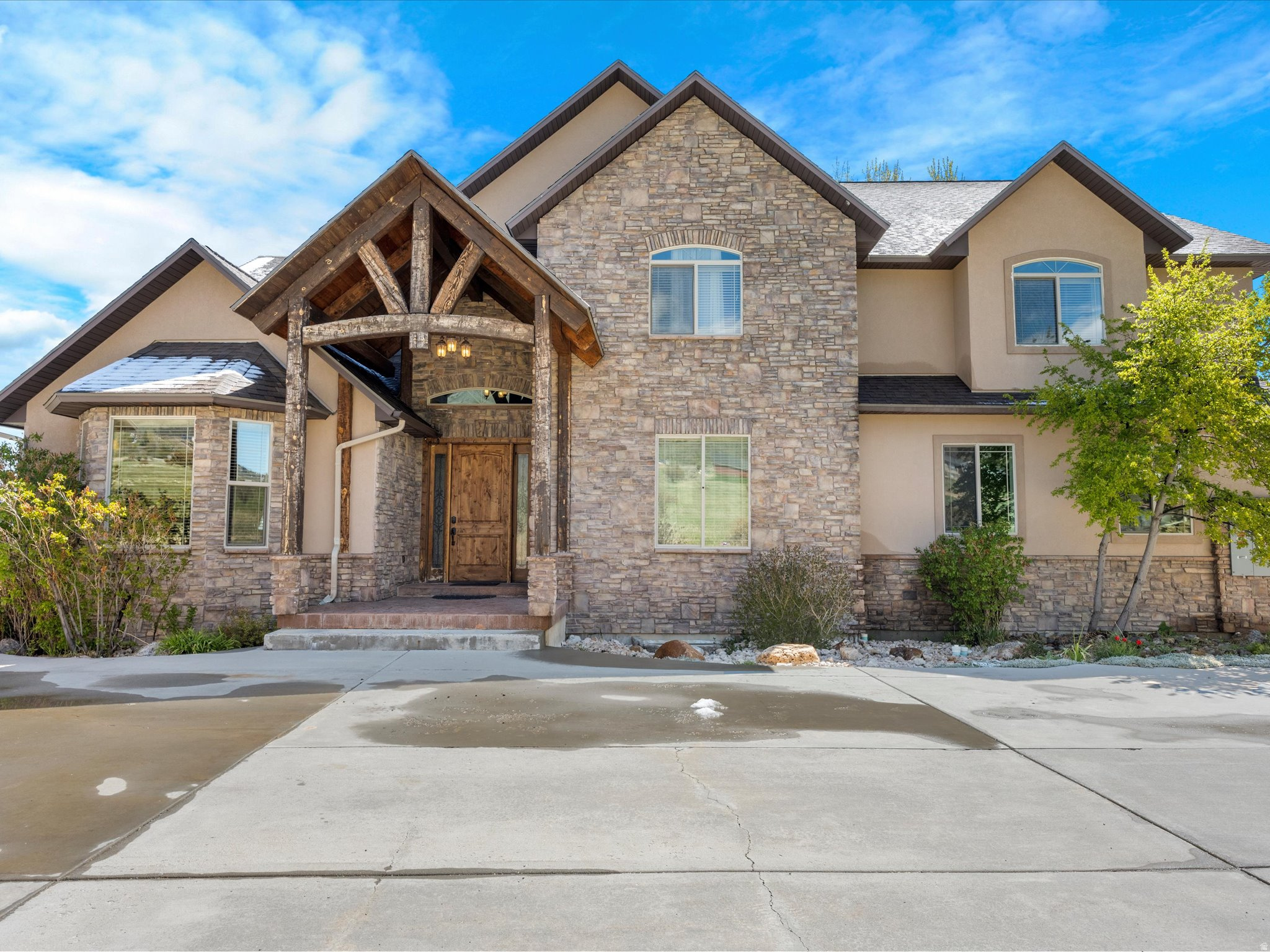 865 W WESTLAKE DR #4