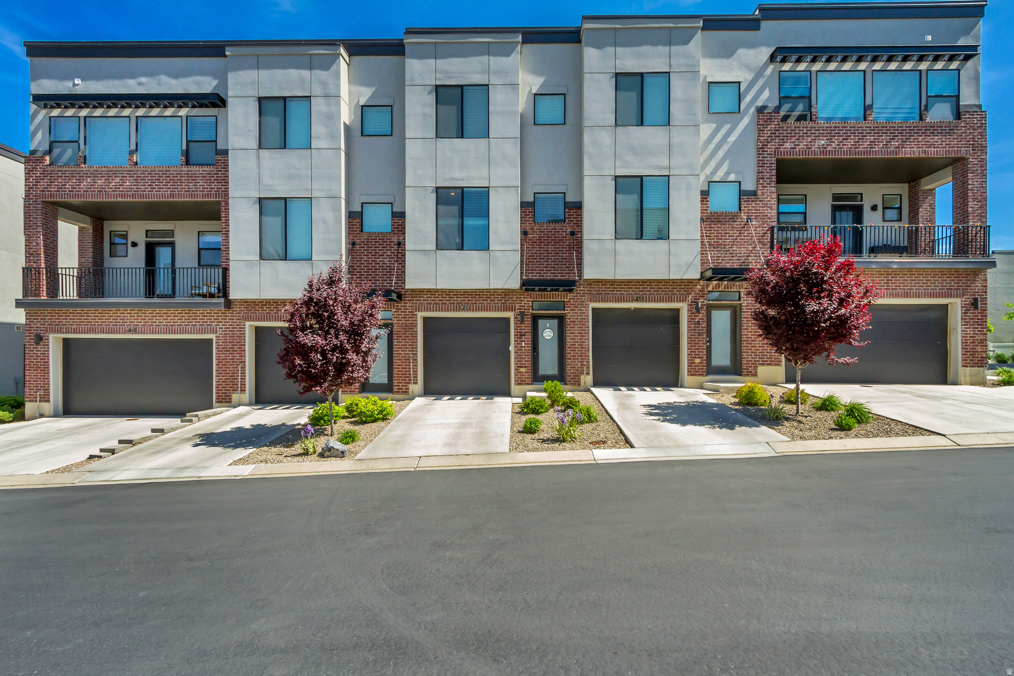 25 E CENTER ST #69