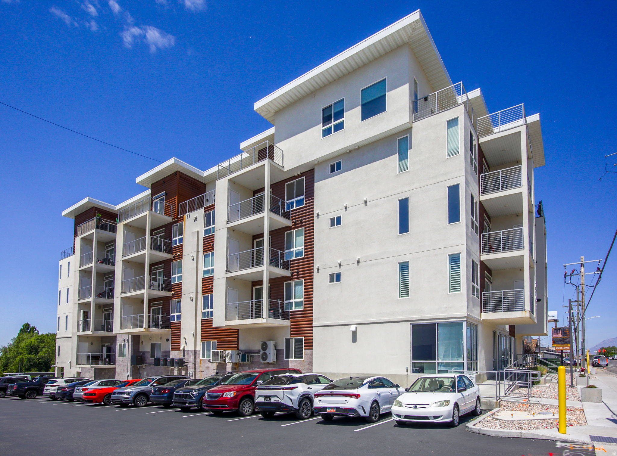 2101 N MAIN ST #306