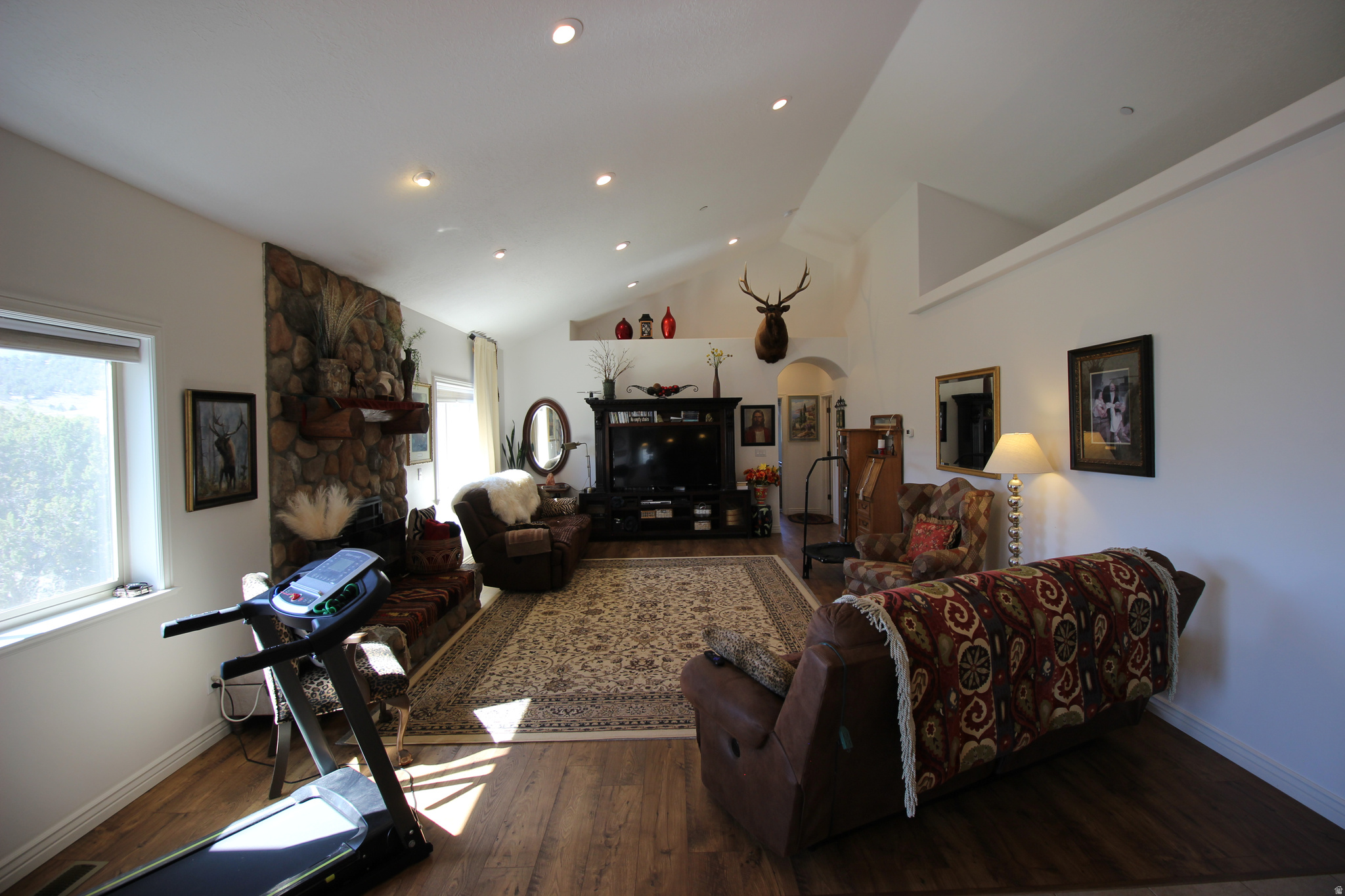 Photo 4