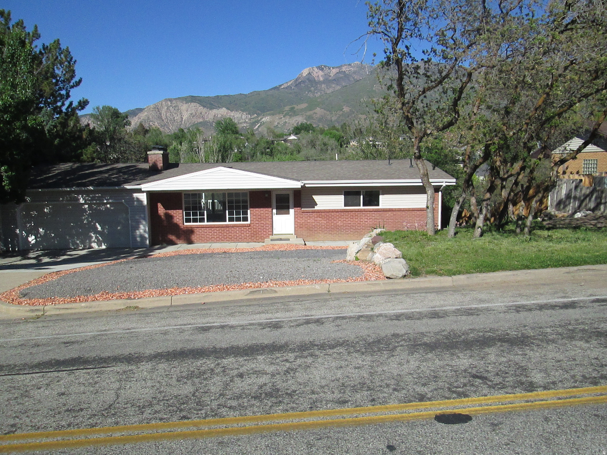 4872 N BURCH CREEK DR