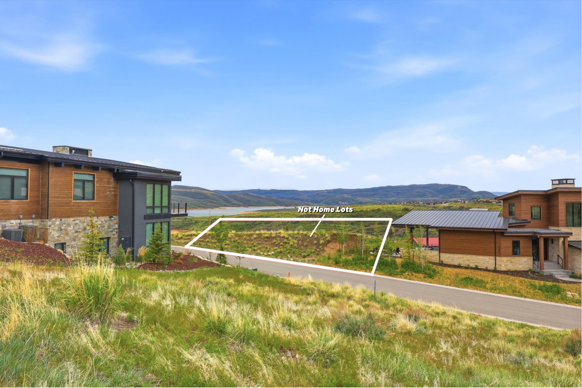 Gradual sloping lot featuring natural terrain