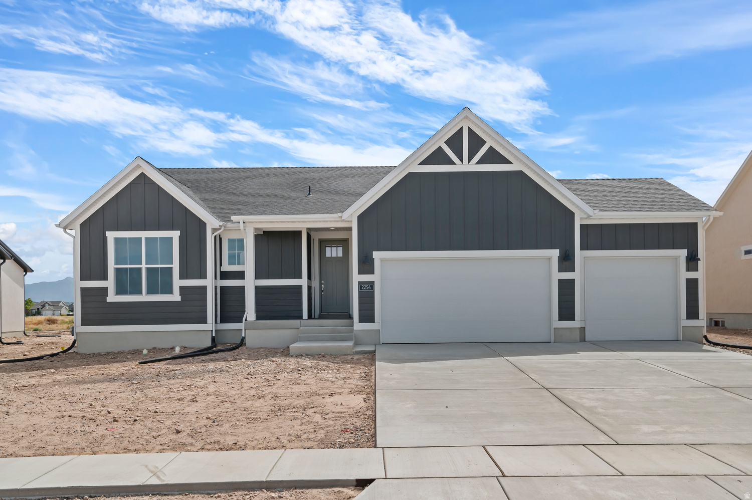 2254 N HOODED CRANE DR