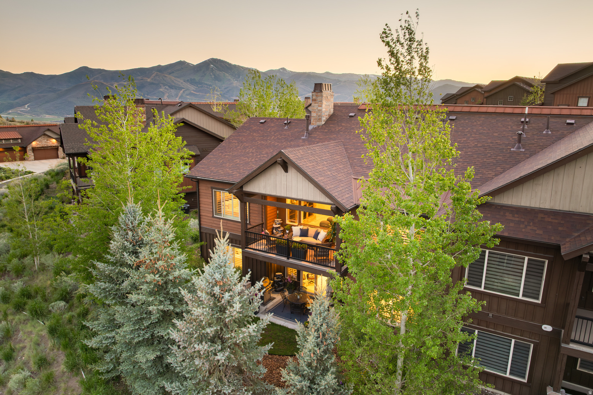1737 E VIEWSIDE CIR