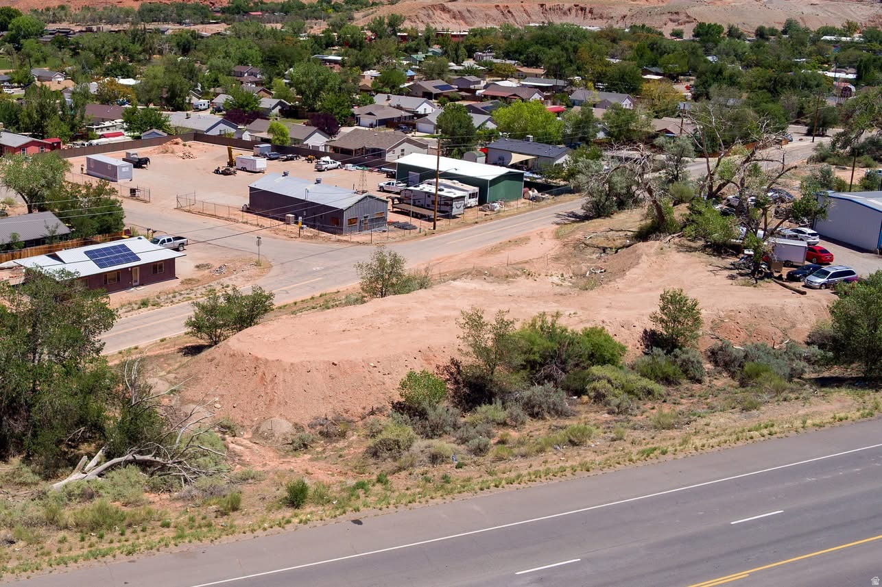 1261 S HIGHWAY 191