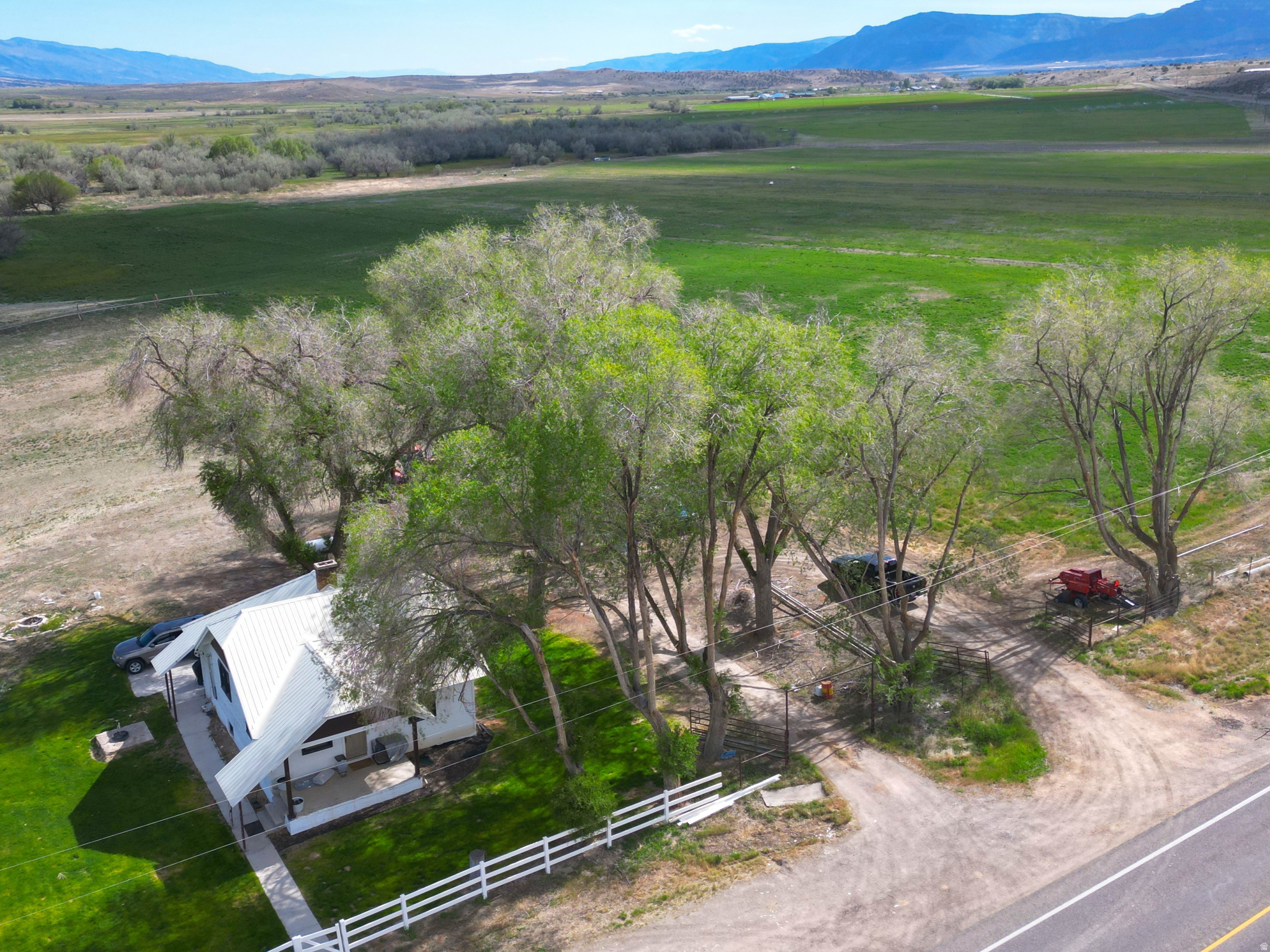 3611 W HIGHWAY 116