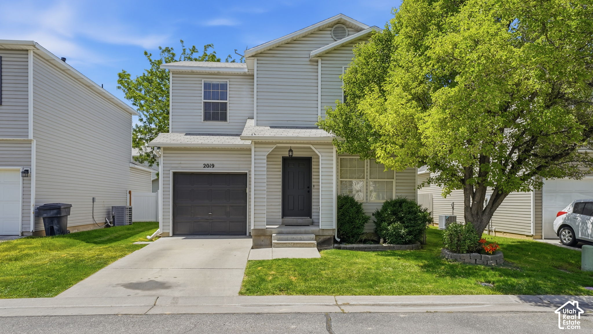 2019 N 2195 W