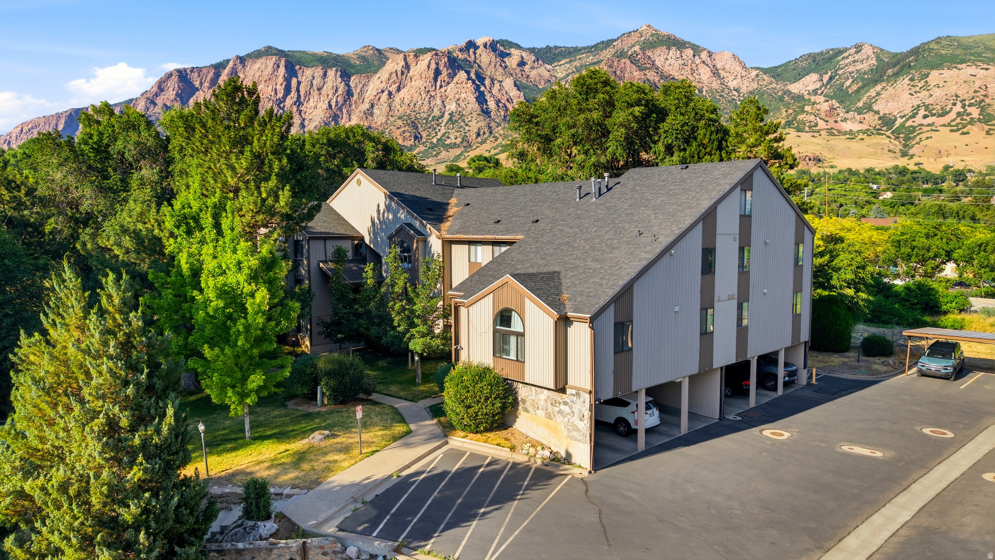 1175  CANYON ROAD RD #86