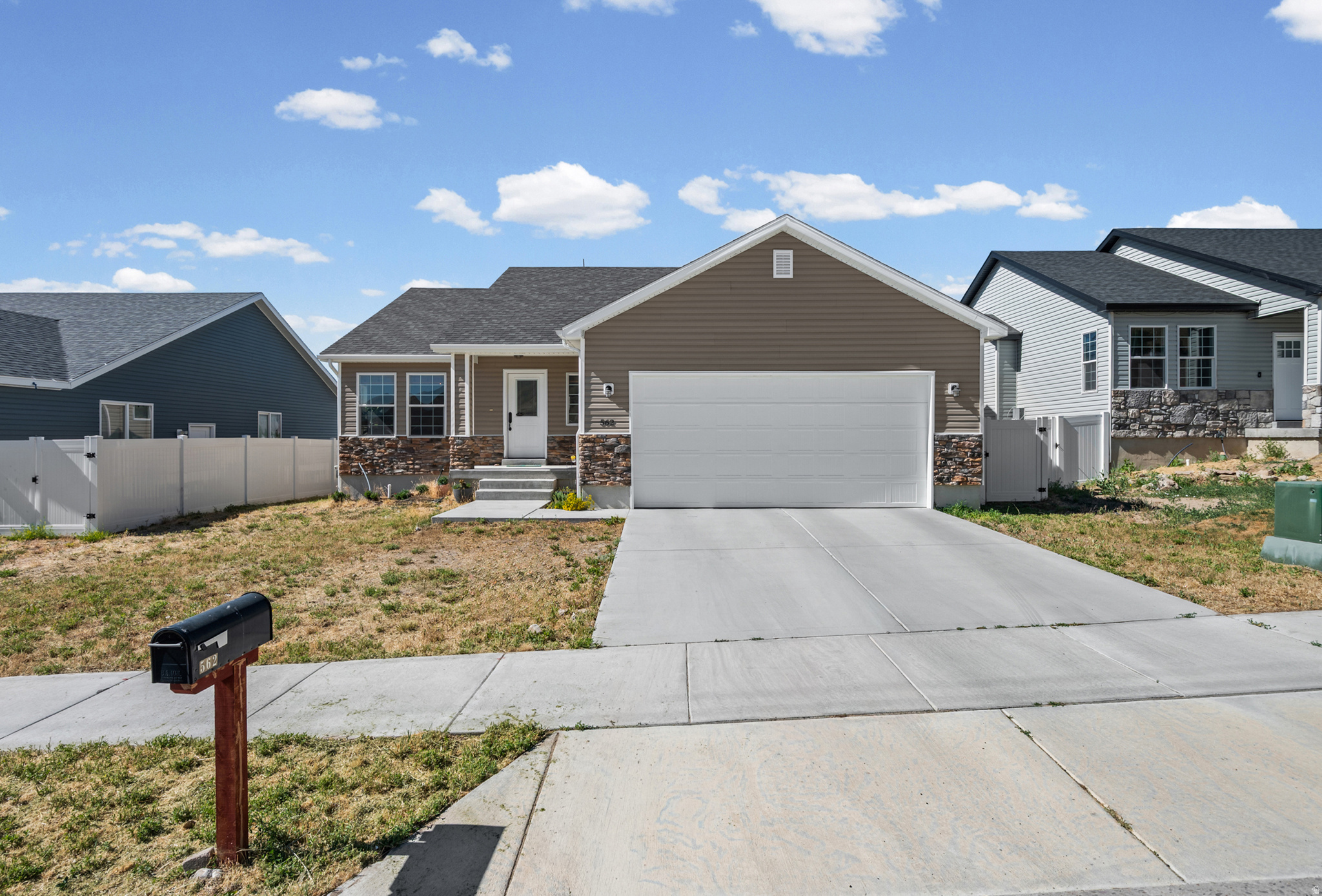 Photo 1