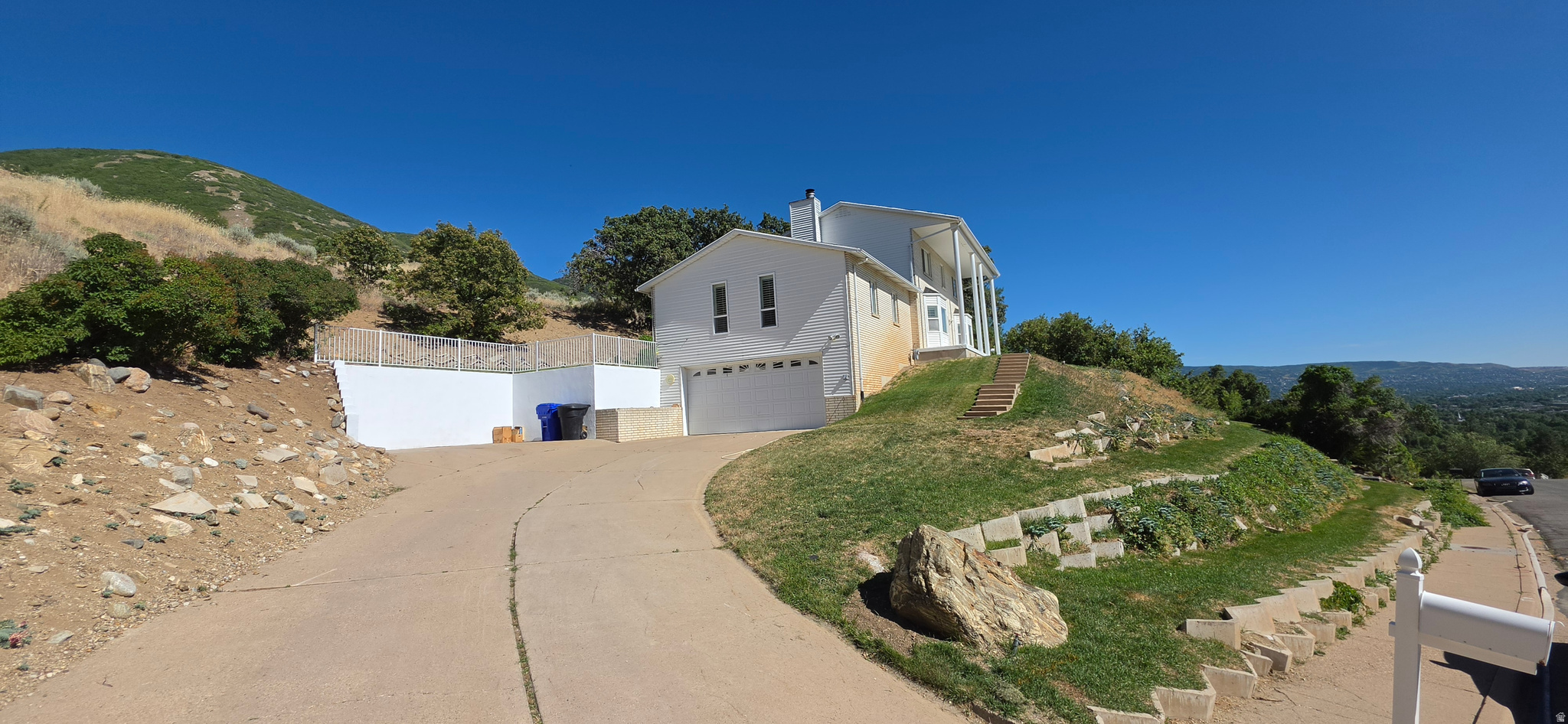 Photo 2