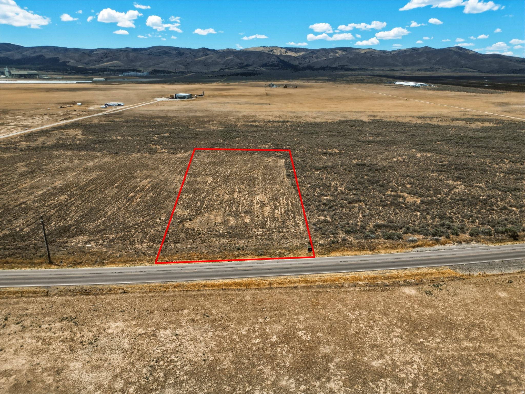 1105 N GOSHEN CANYON RD