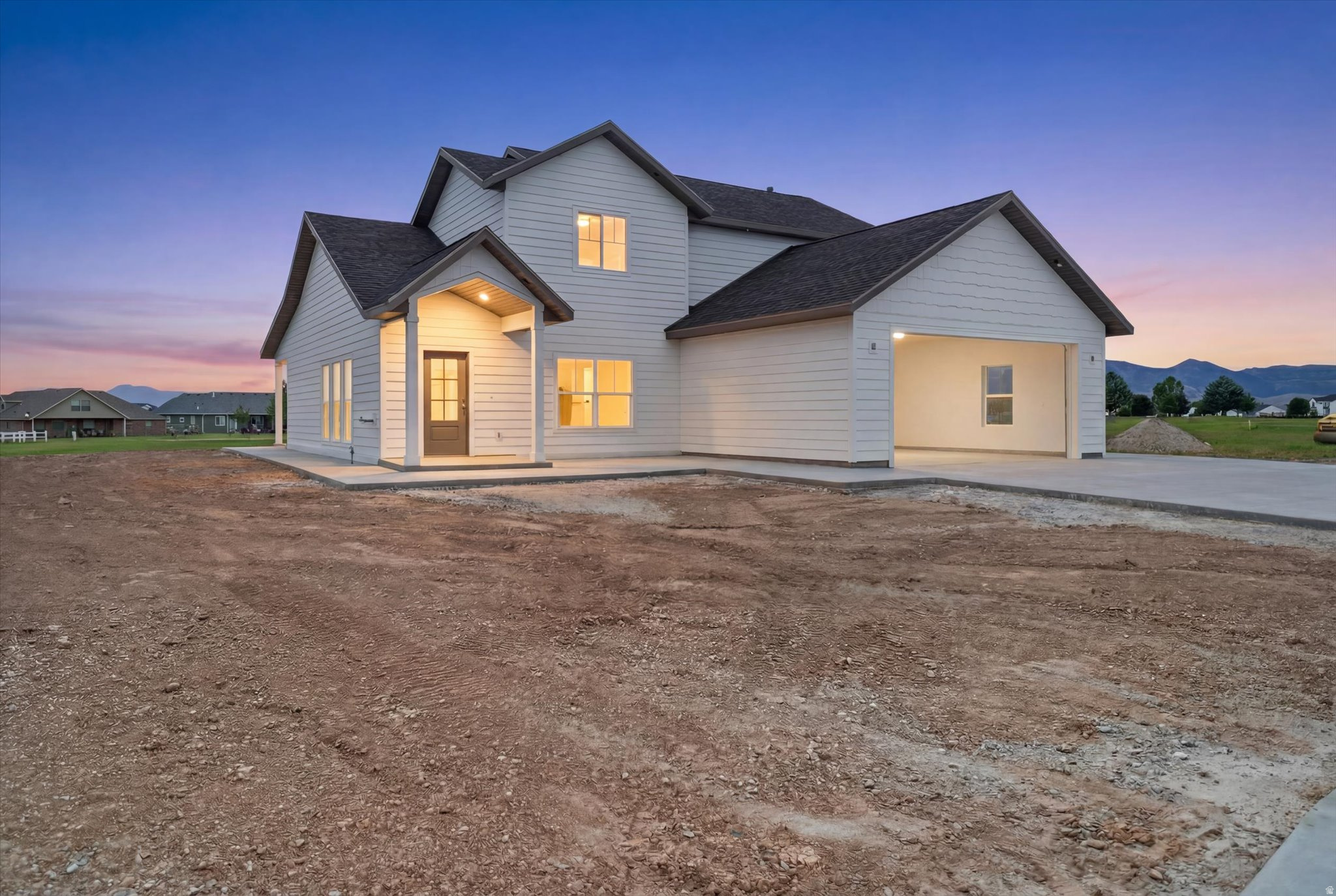 558  EAGLE DR #528