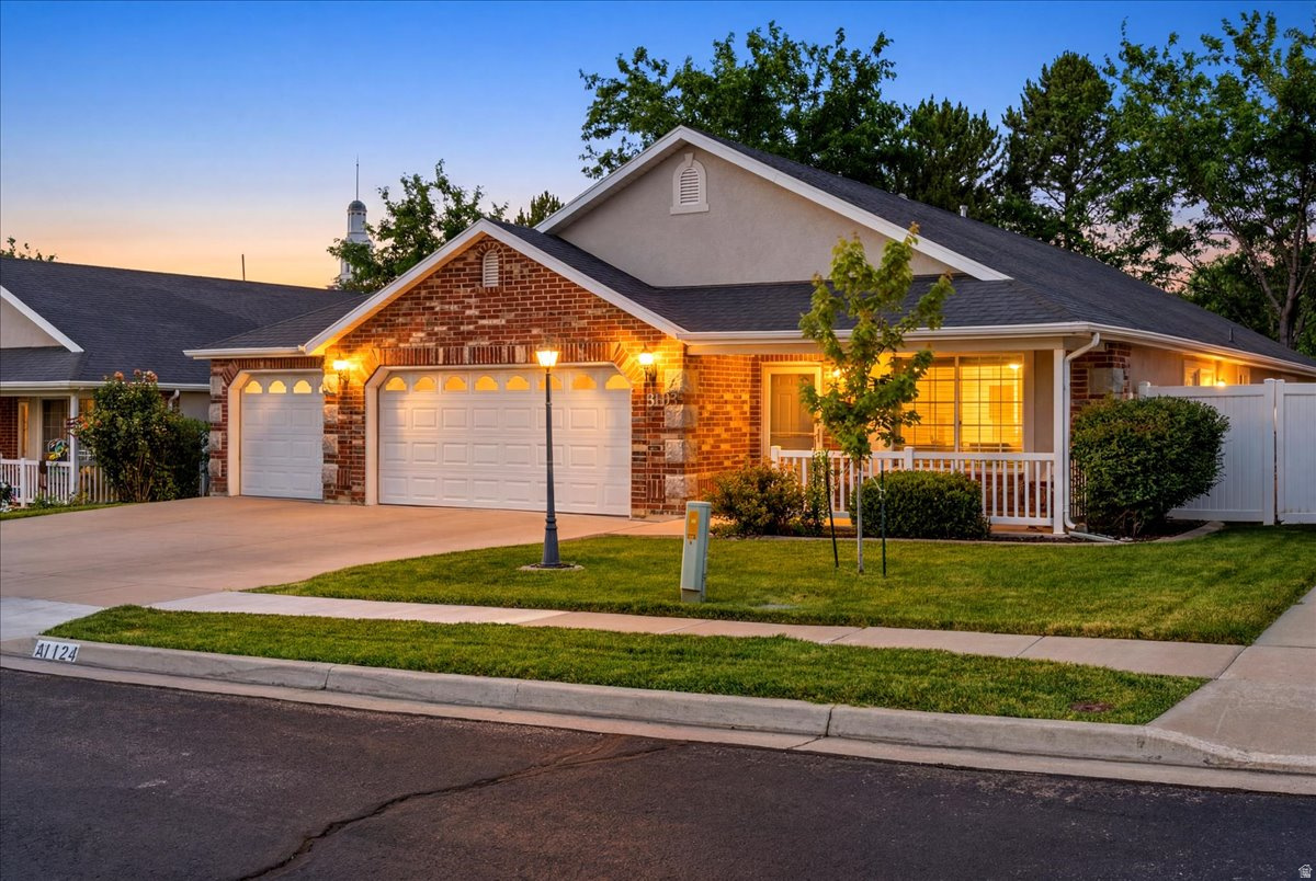 1124 W 2325 N