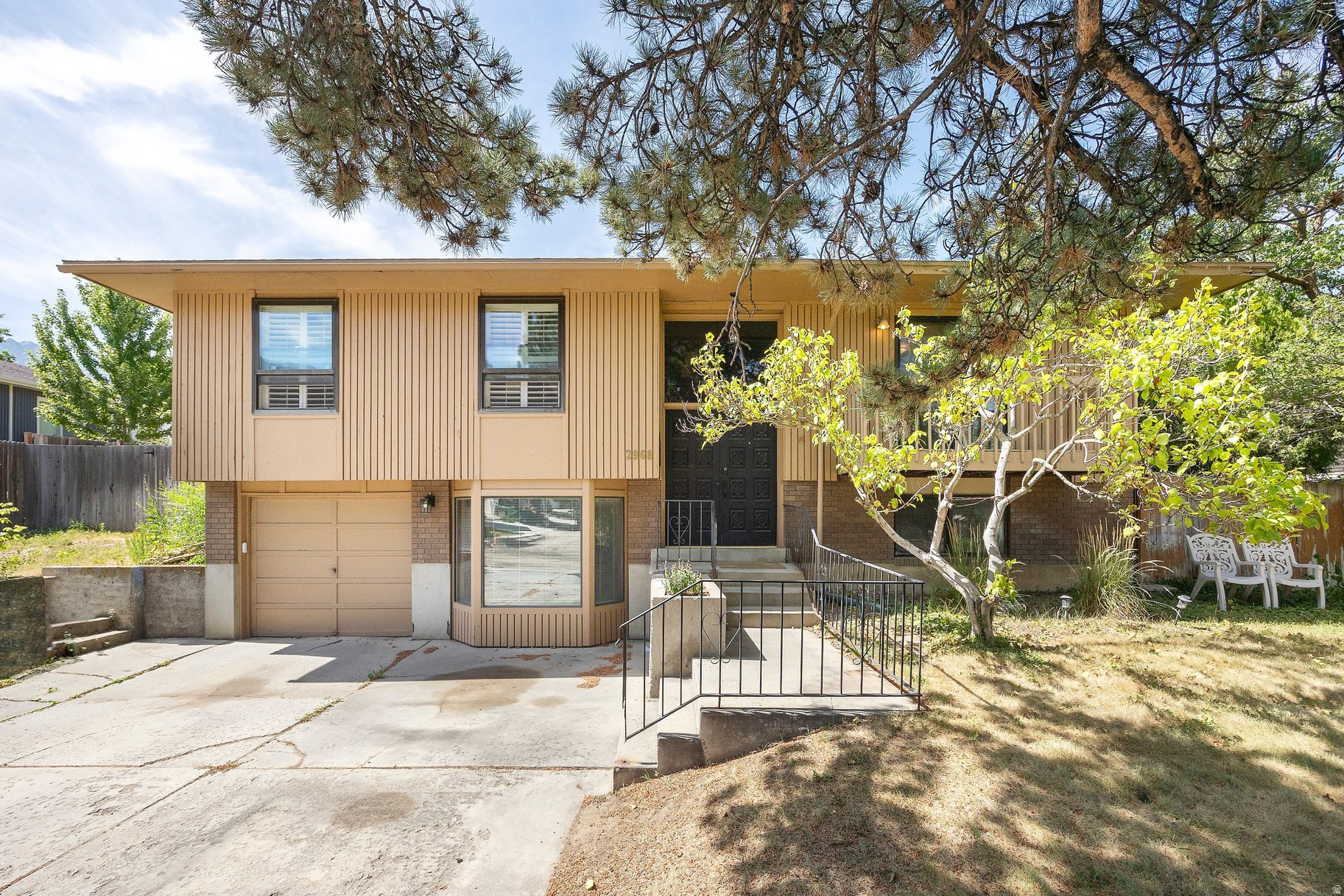 2968 E CARDIFF RD