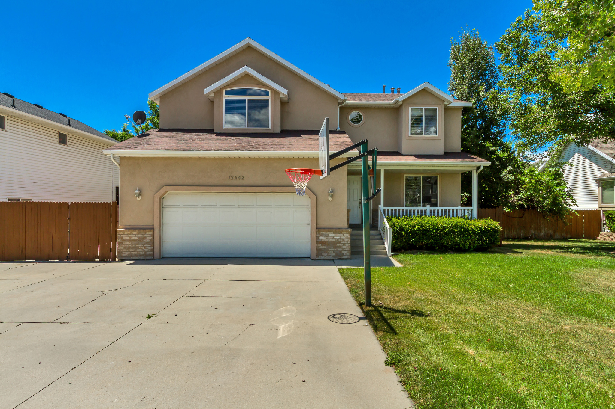 12542 S STONEBRIDGE CIR