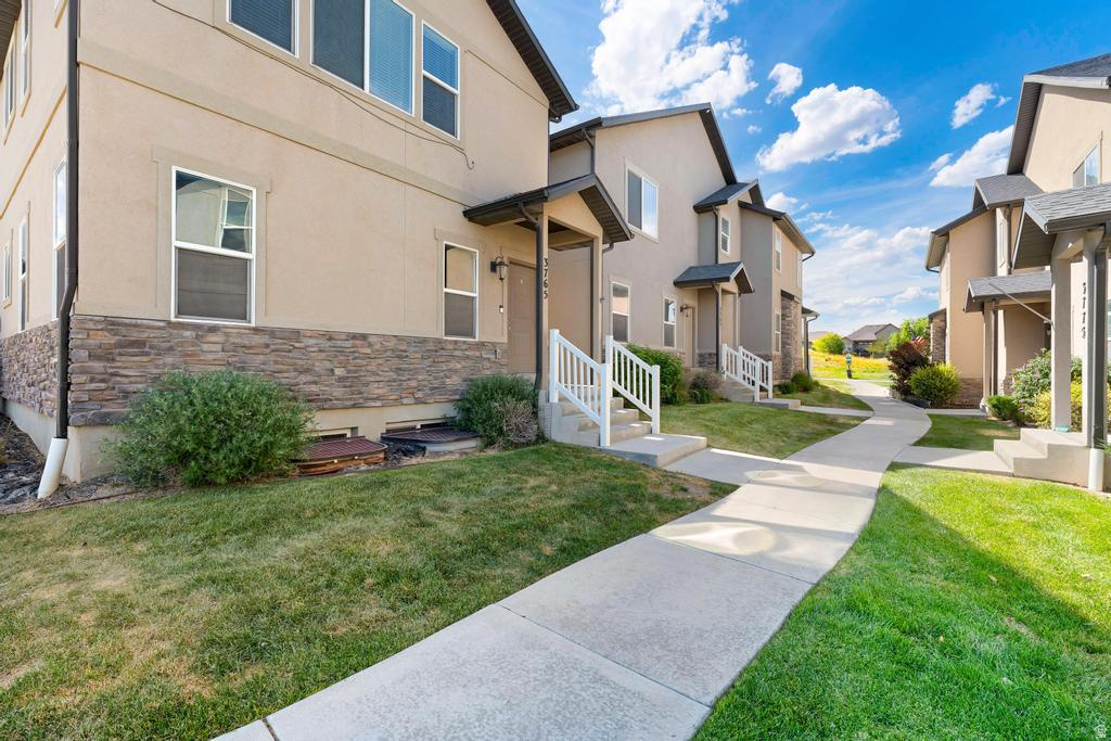 3765 E CUNNINGHILL DR