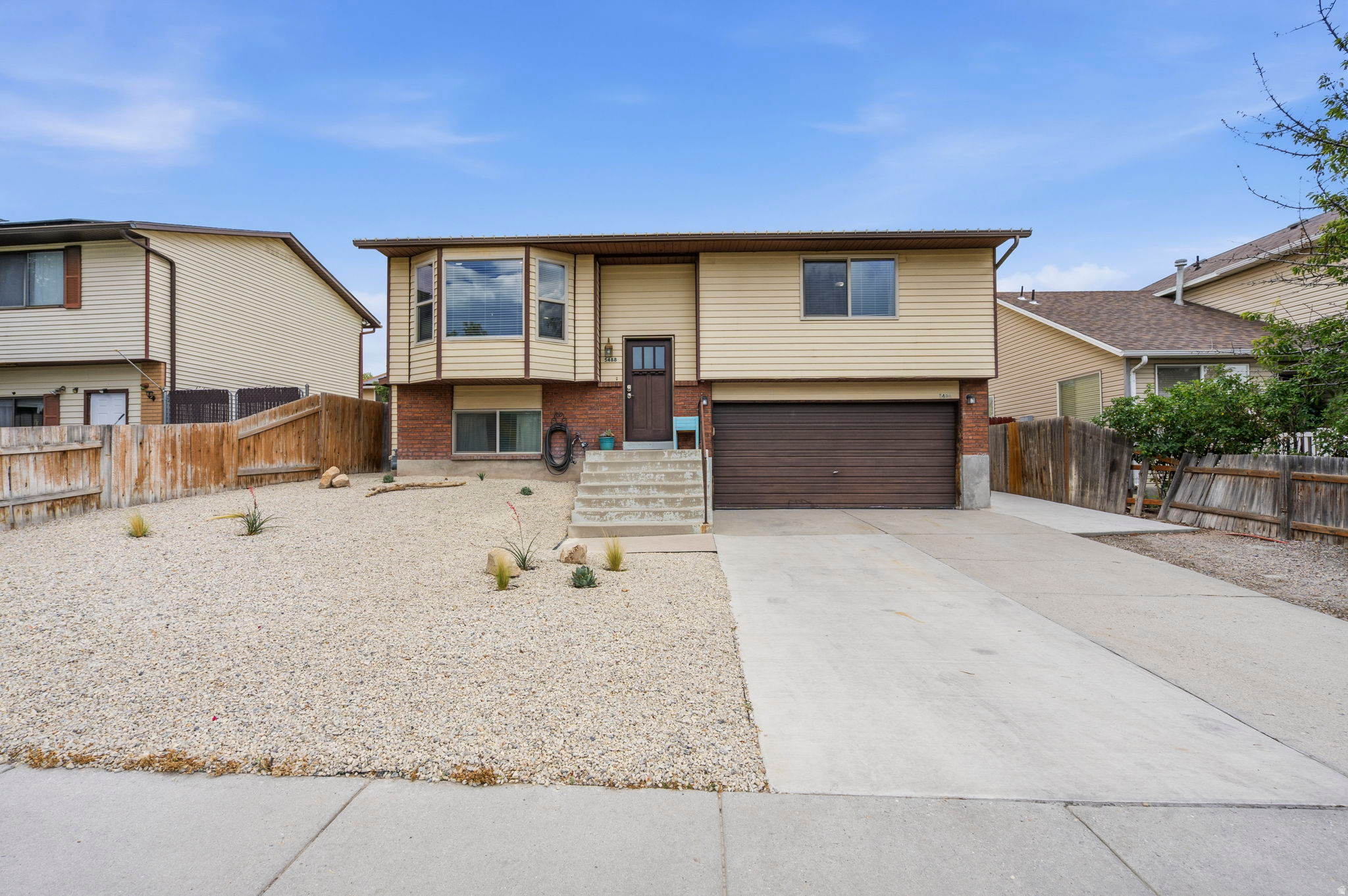 5488 W SAGUARO