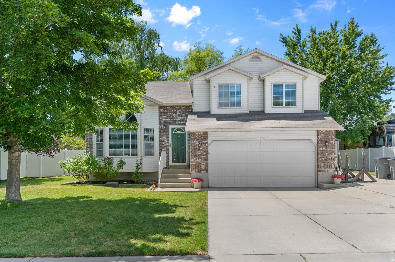 4203 W LIBERTY DR