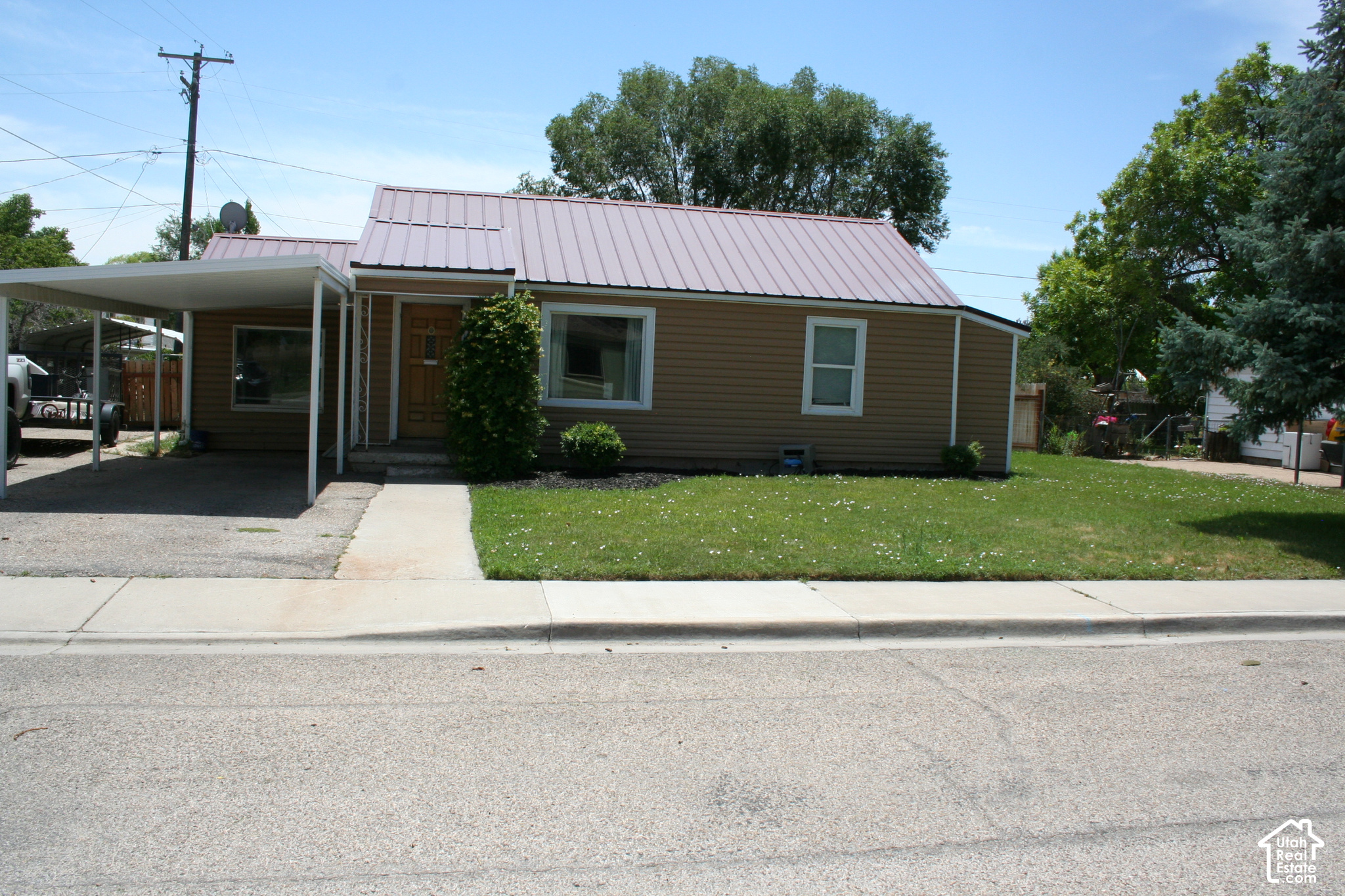 52 E WASATCH AVE
