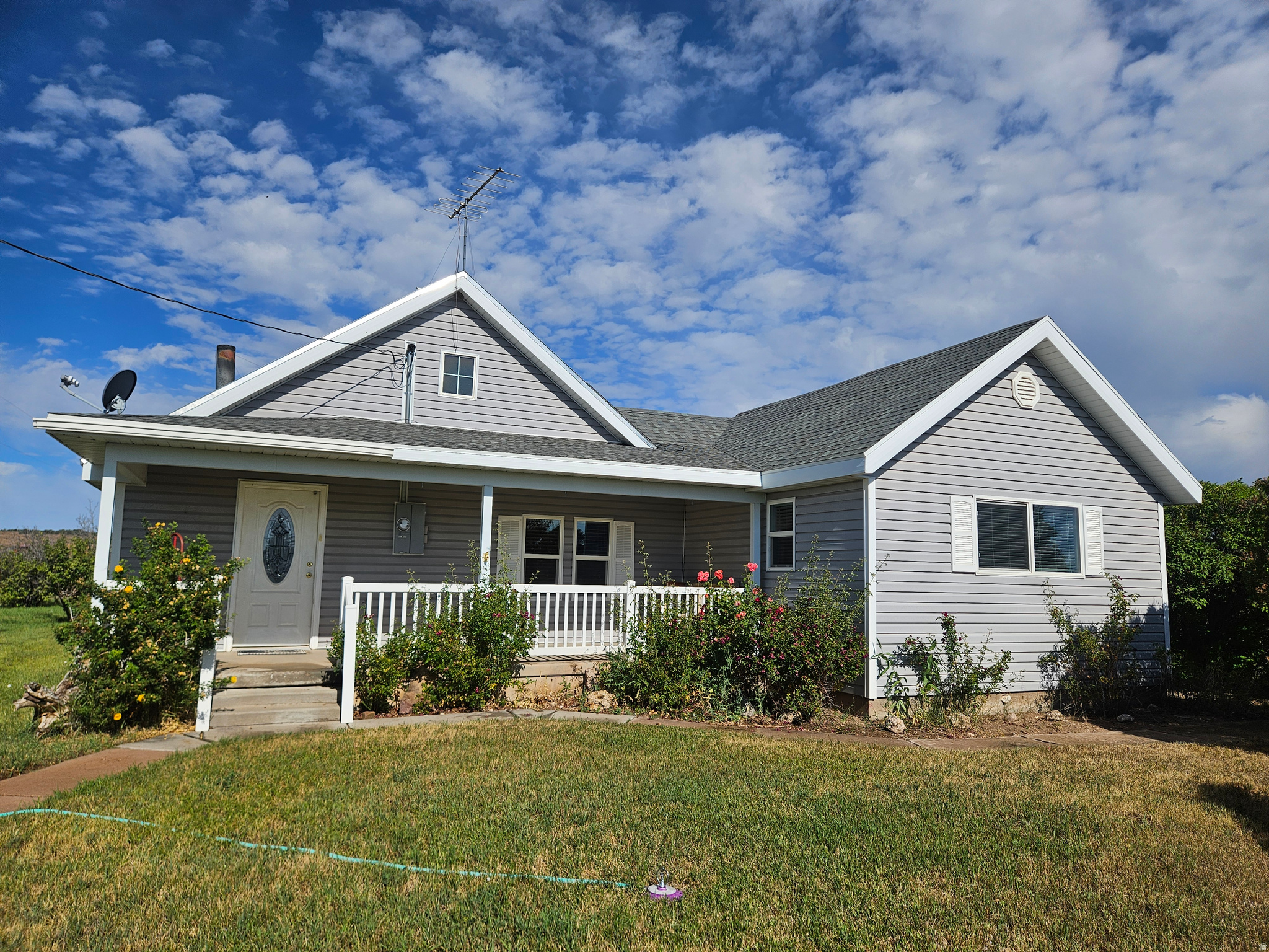 2505 N 23500 W