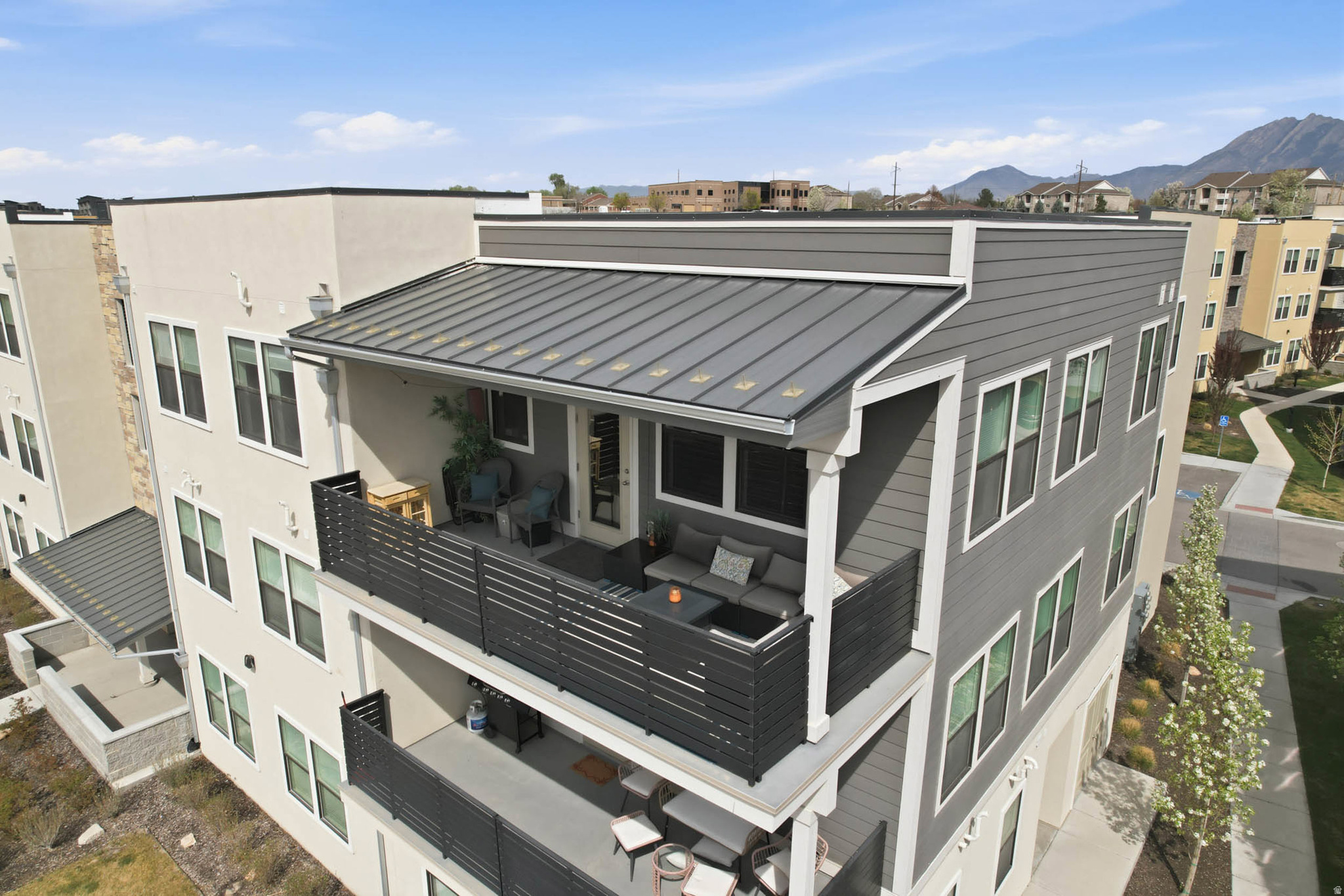 8342 S SKY MIRROR LN #303