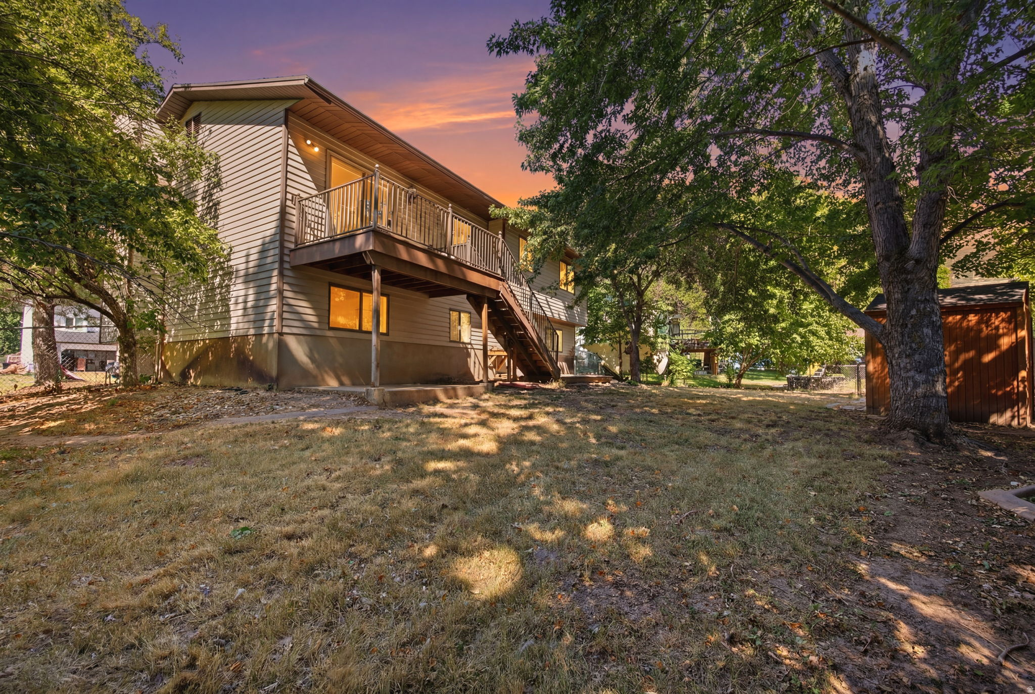 739 E 1900 N — property photograph 3