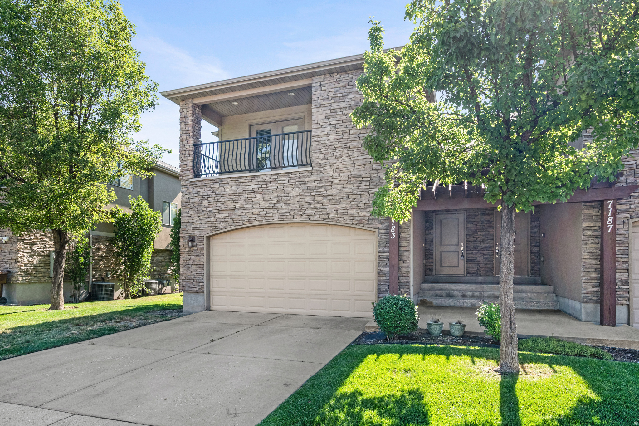 7183 S VILLA PLACE DR