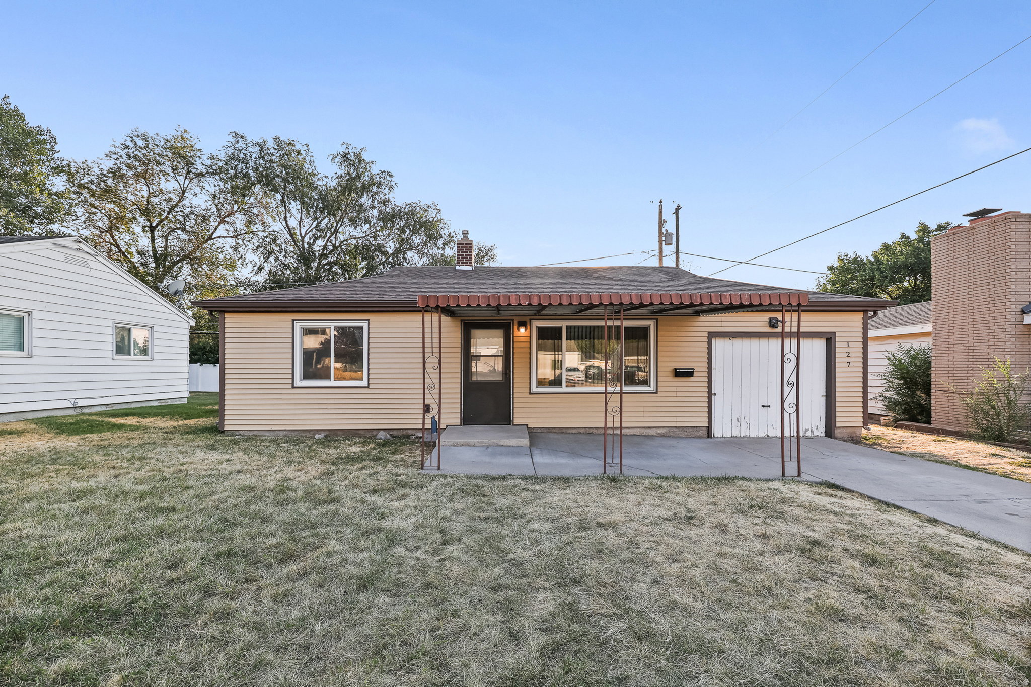 127 N 1ST