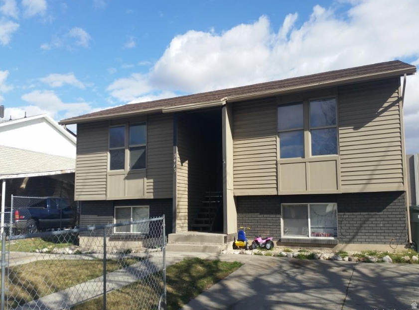 3419 S MOCKINGBIRD WAY
