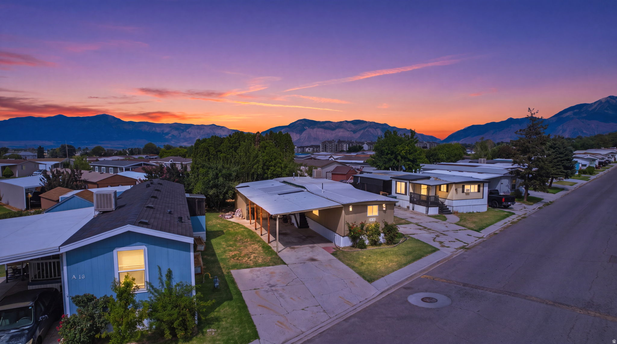 Skyline featuring a prominent mountain range