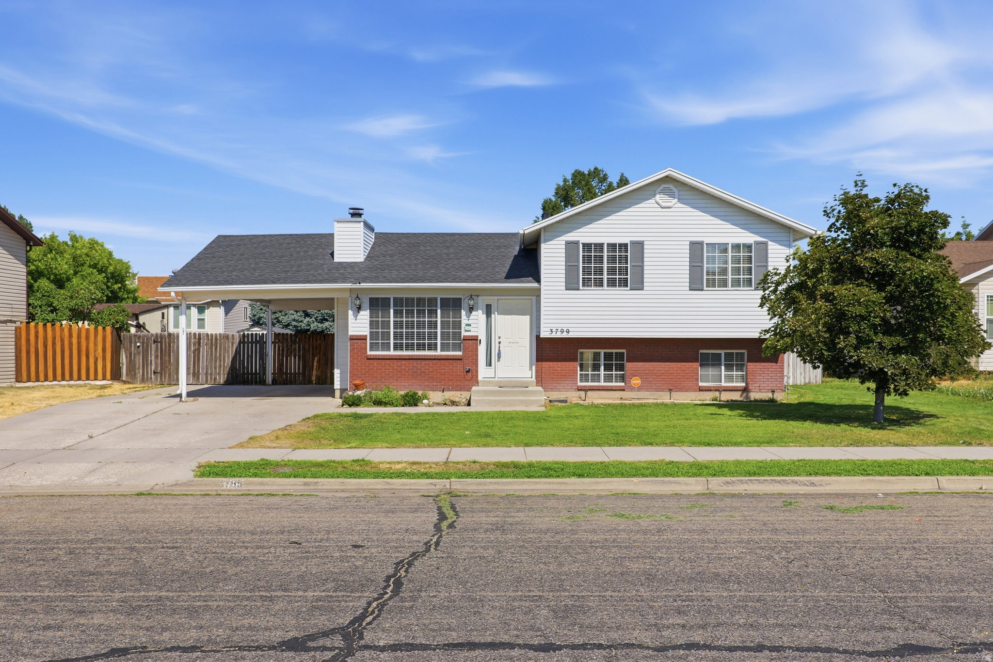 3799  FOXGLEN DR