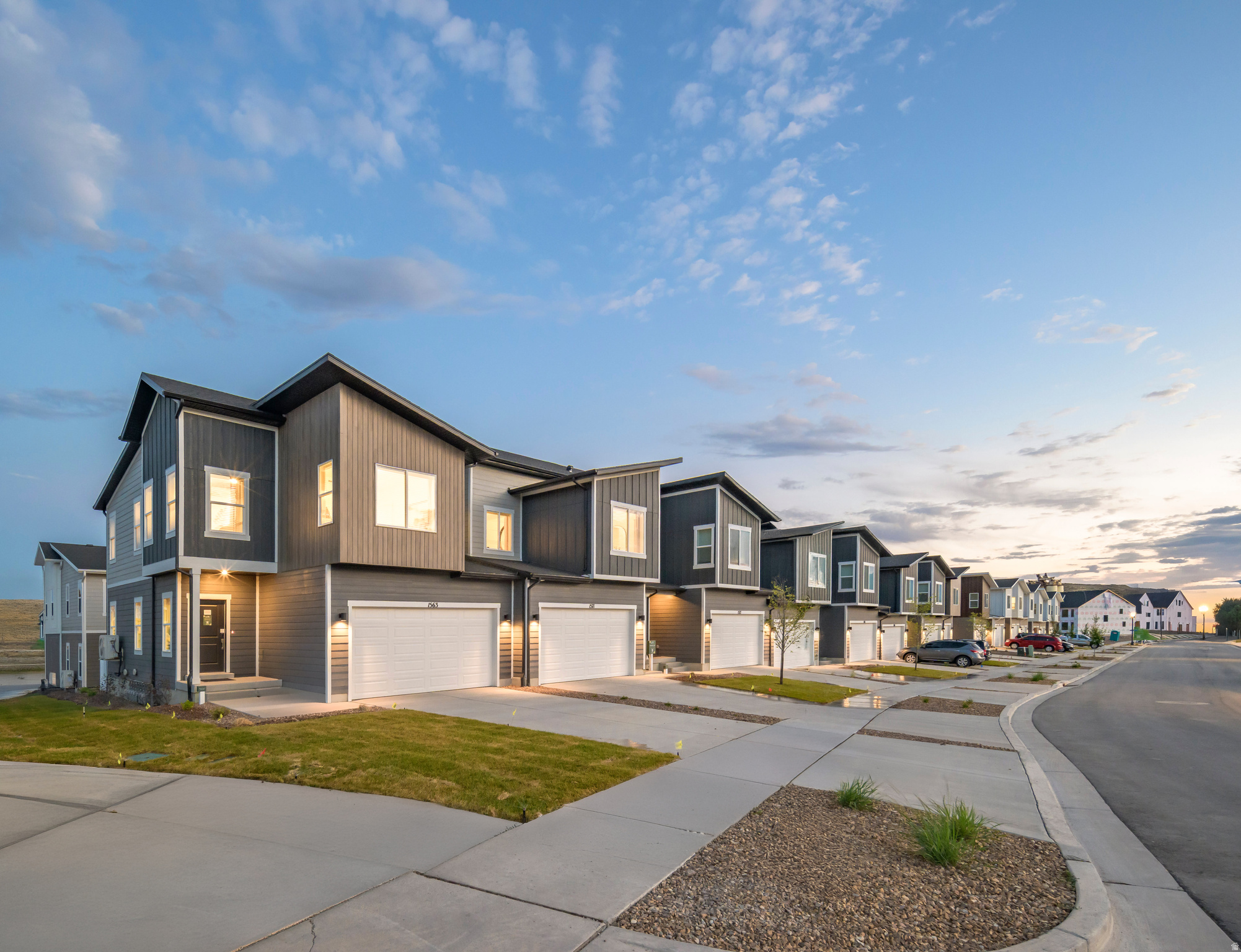 1613 W VIOLA  #3069