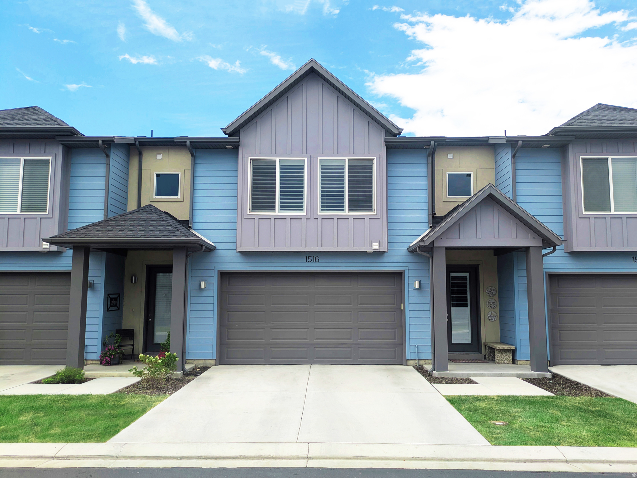 1516 W FIORE DR #104