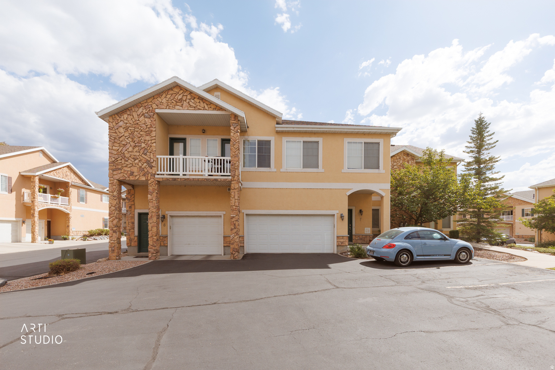 1166 S CANYON MEADOW DR #7