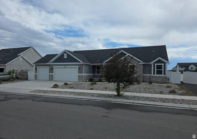 480 E DELANO PEAK RD