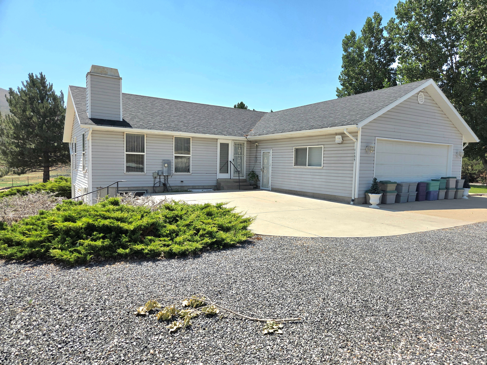 1155 W HENEFER RD