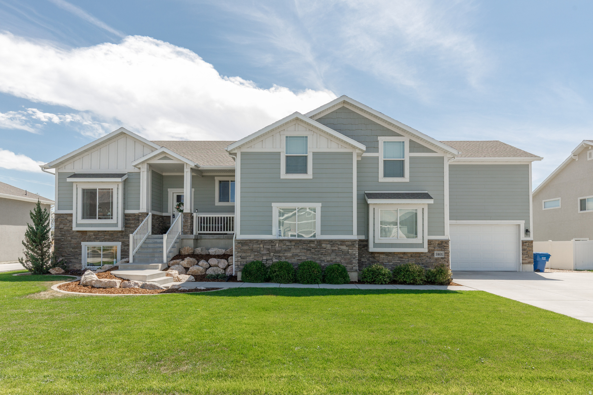 2401 W 2775 N