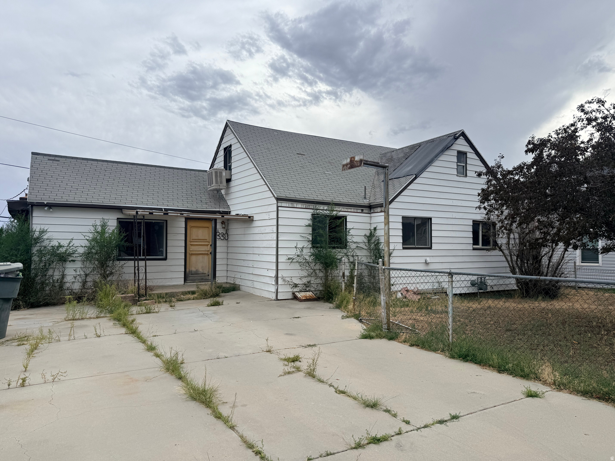 338  COLUMBIA DR