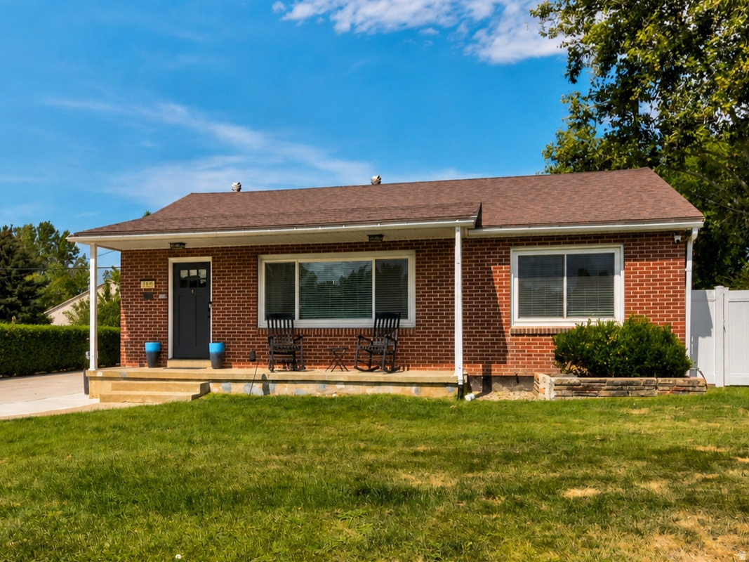 169  CRESTWOOD RD